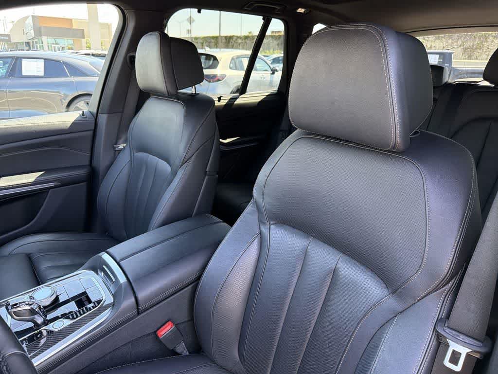 Thumbnail: 2021 BMW M5 - 28