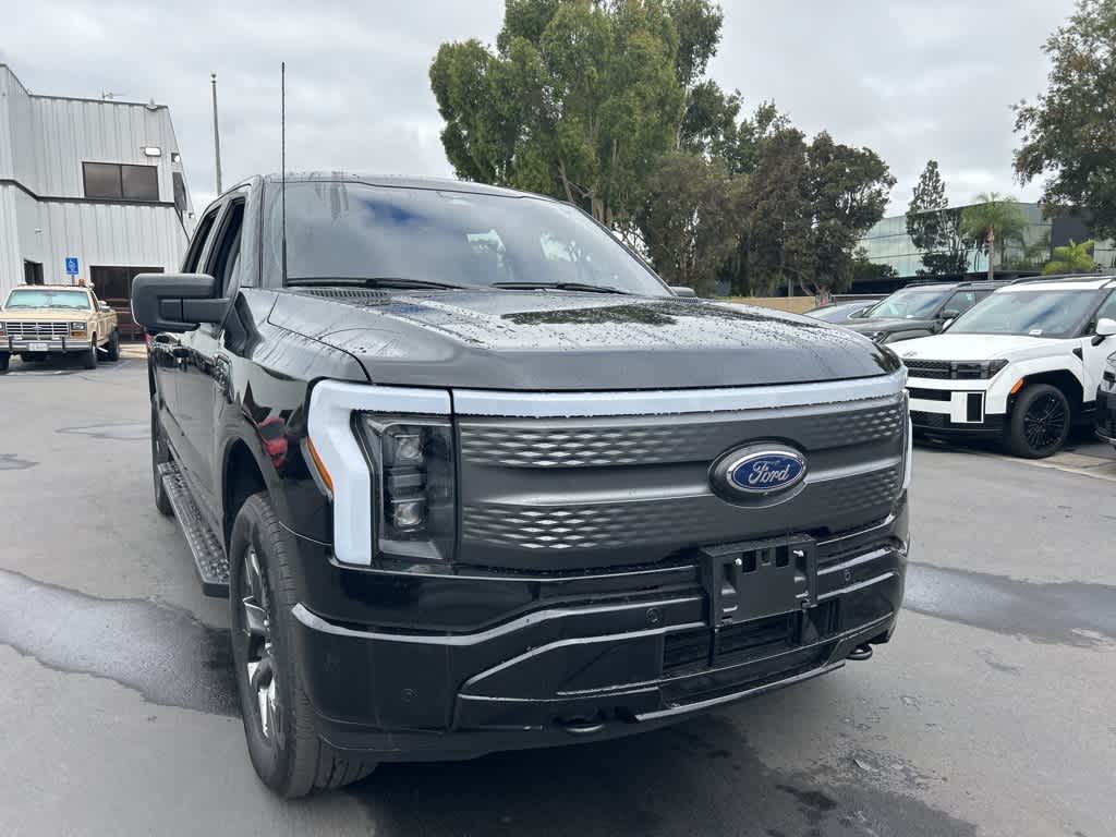 2023 Ford F-150 Lightning XLT