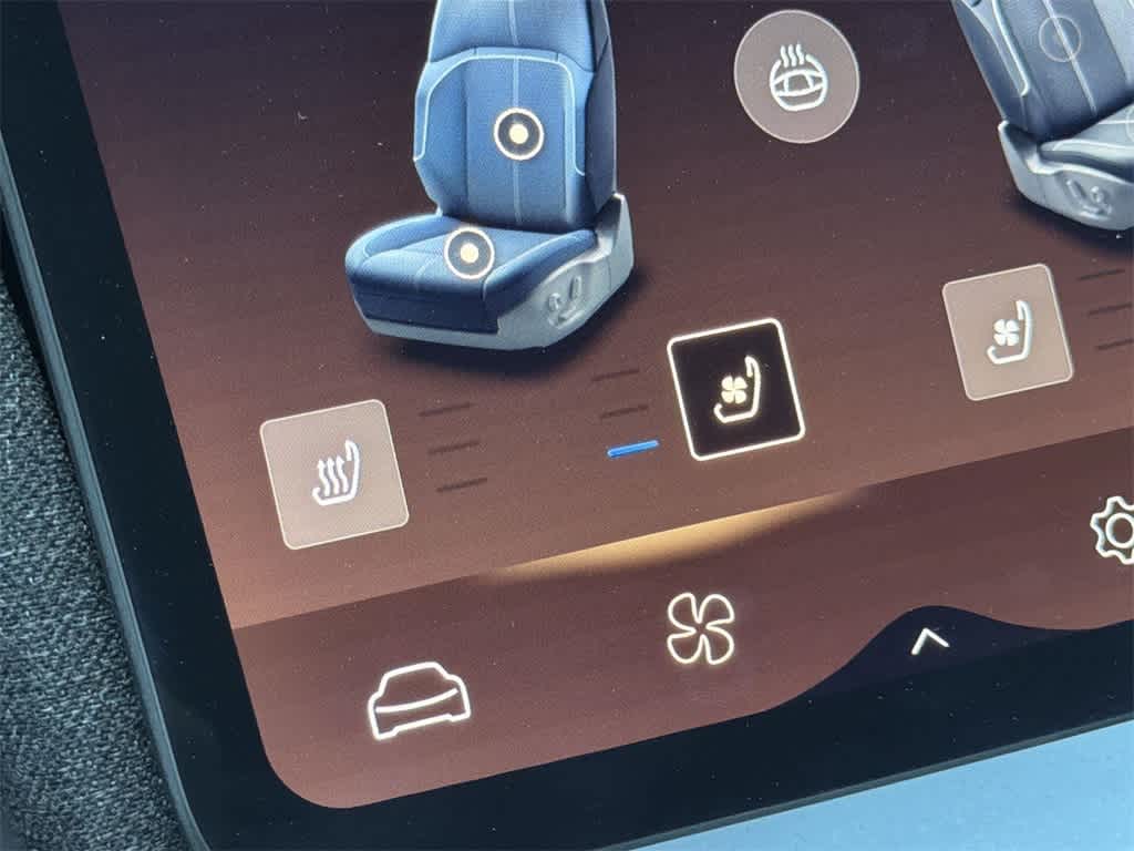 Thumbnail: 2024 Lucid Air - 22