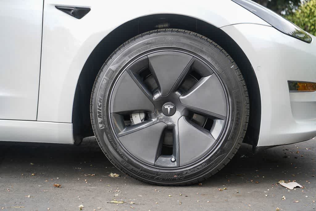 Thumbnail: 2021 Tesla Model 3 - 9