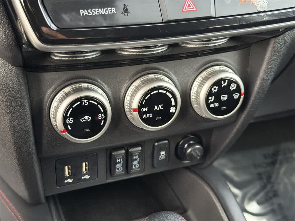 Thumbnail: 2024 Mitsubishi Outlander Sport - 16