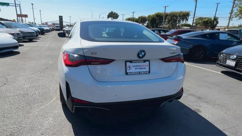 Thumbnail: 2023 BMW i4 - 7
