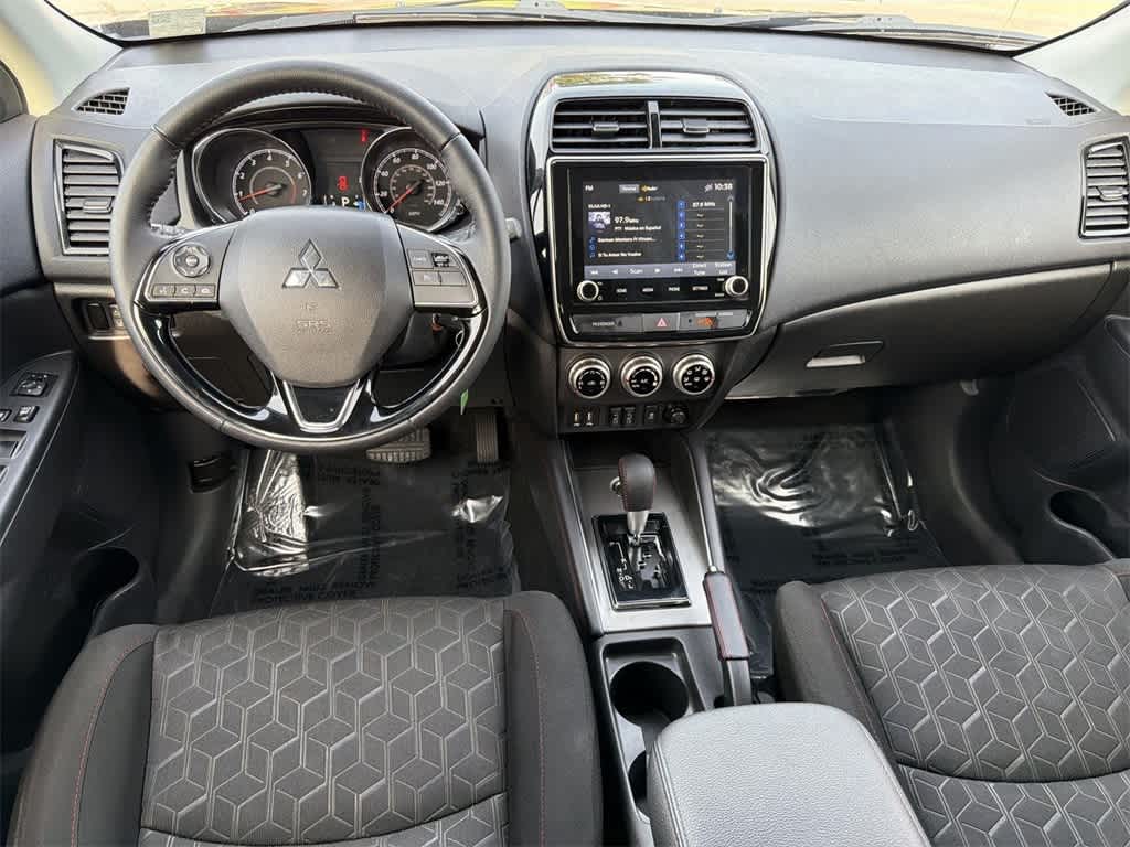 Thumbnail: 2024 Mitsubishi Outlander Sport - 11