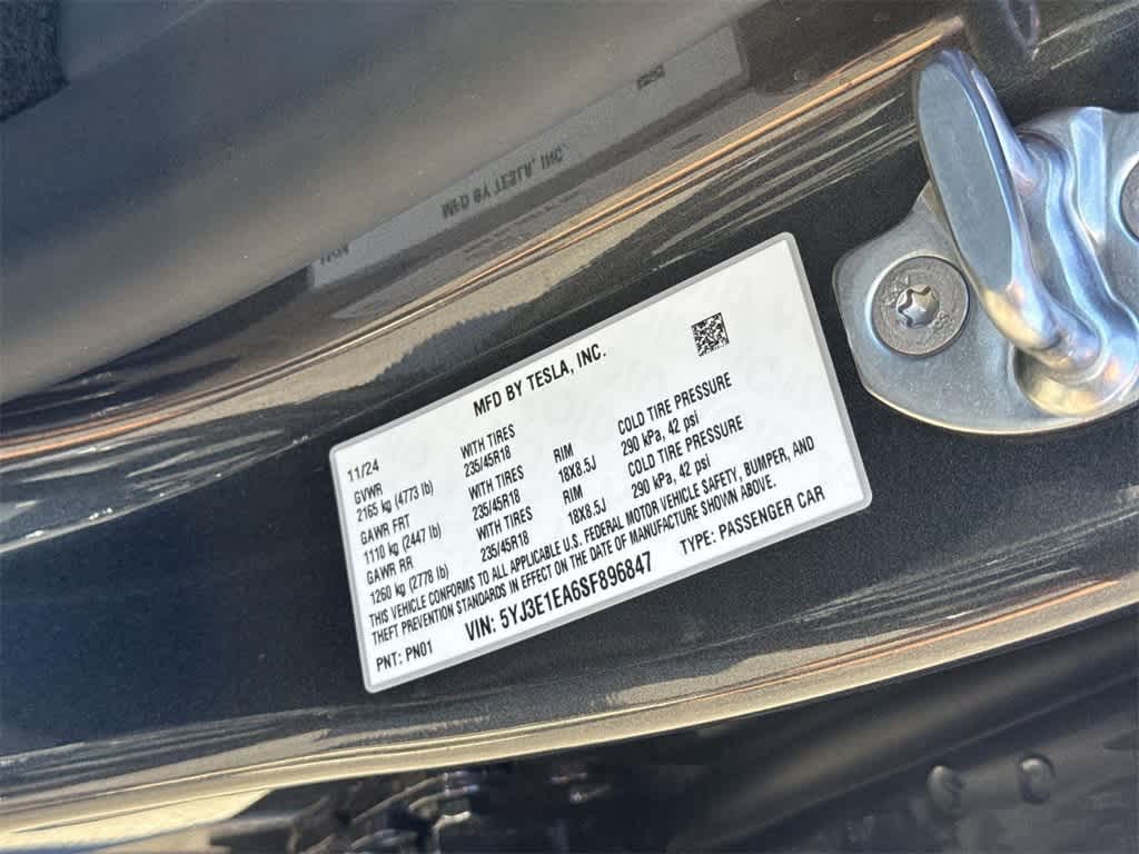 Thumbnail: 2025 Tesla Model 3 - 10