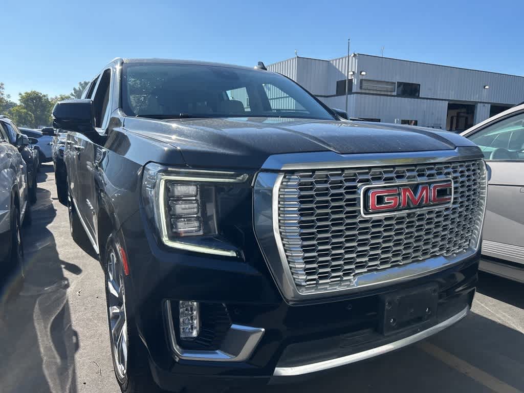 2023 GMC Yukon XL Denali's photo