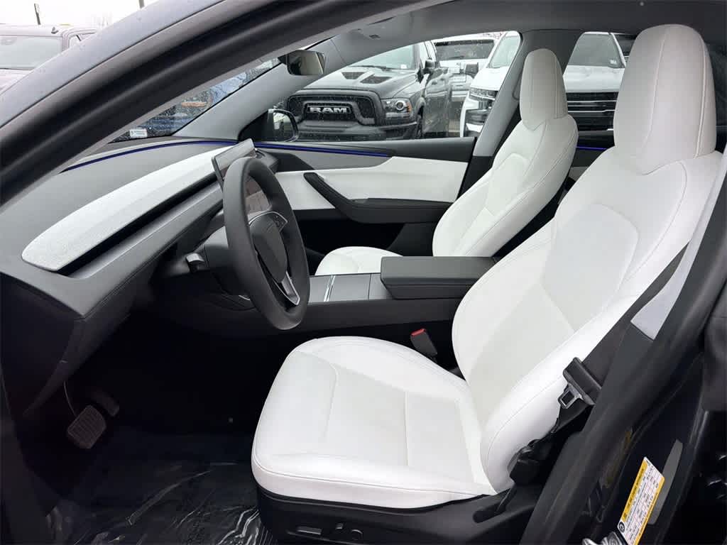 Thumbnail: 2026 Tesla Model Y - 25