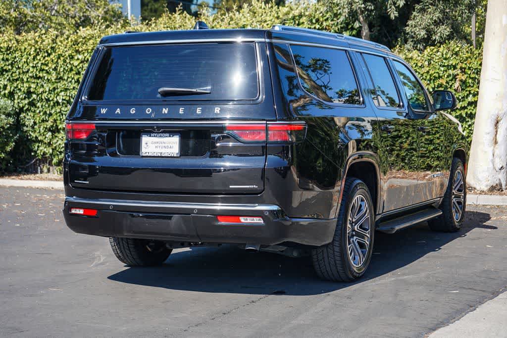 Thumbnail: 2023 Jeep Wagoneer - 5