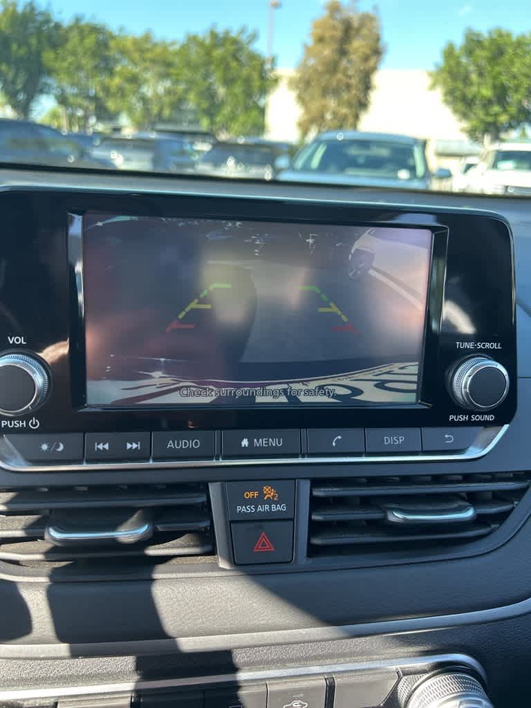 Thumbnail: 2023 Nissan Altima - 10