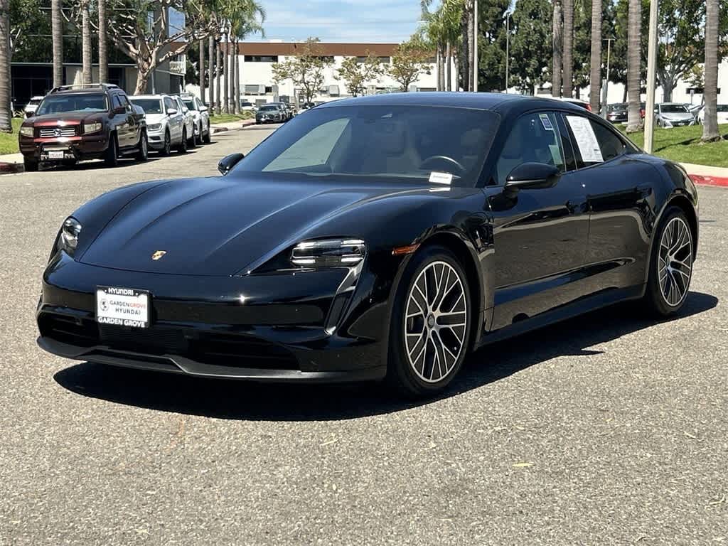 Thumbnail: 2021 Porsche Taycan - 16
