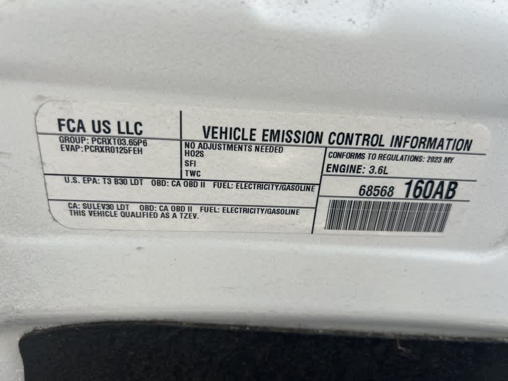 Thumbnail: 2023 Chrysler Pacifica - 9