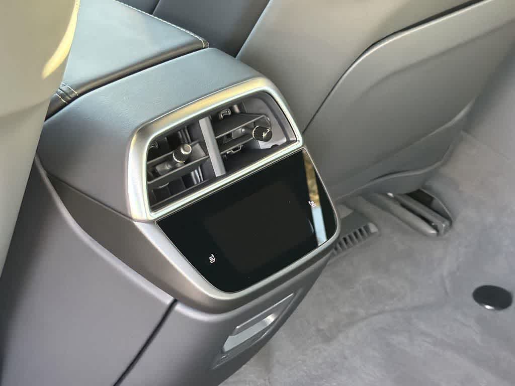 Thumbnail: 2024 Lucid Air - 29