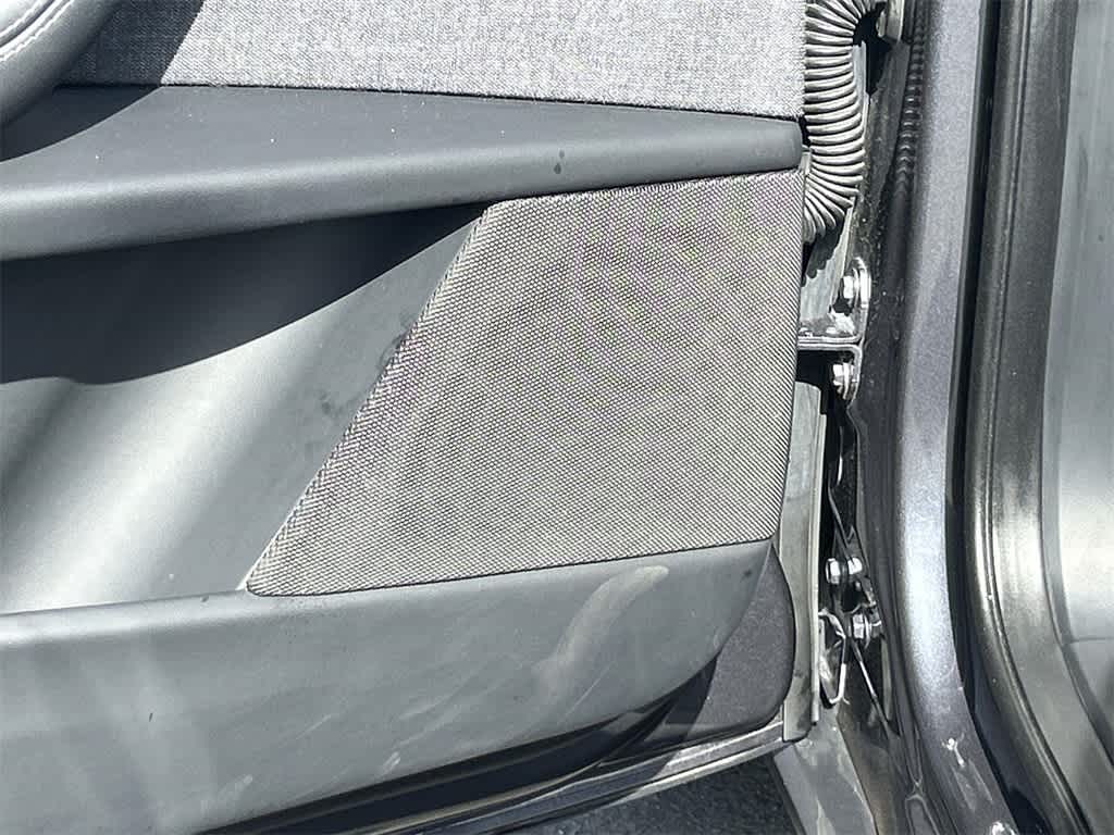 Thumbnail: 2022 Tesla Model X - 25