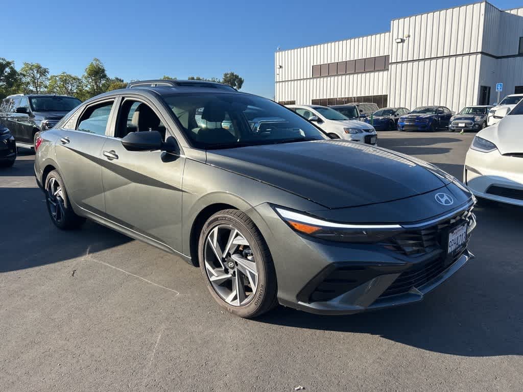 Thumbnail: 2025 Hyundai Elantra - 2