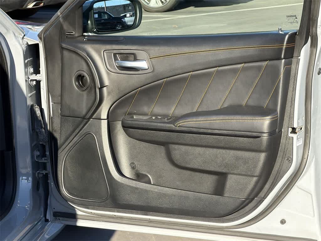 Thumbnail: 2022 Dodge Charger - 40