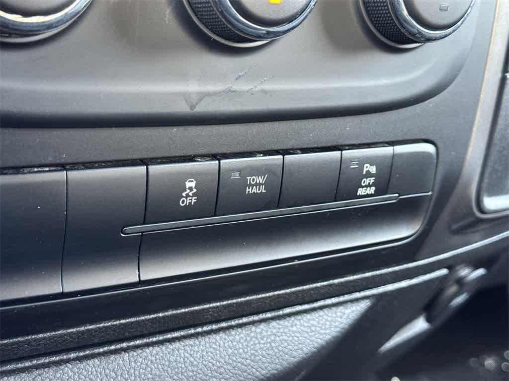 Thumbnail: 2024 RAM 1500 Classic - 21