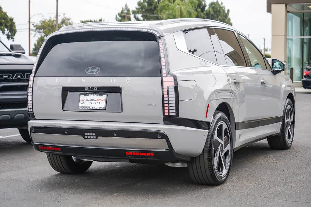 Thumbnail: 2026 Hyundai Ioniq - 4