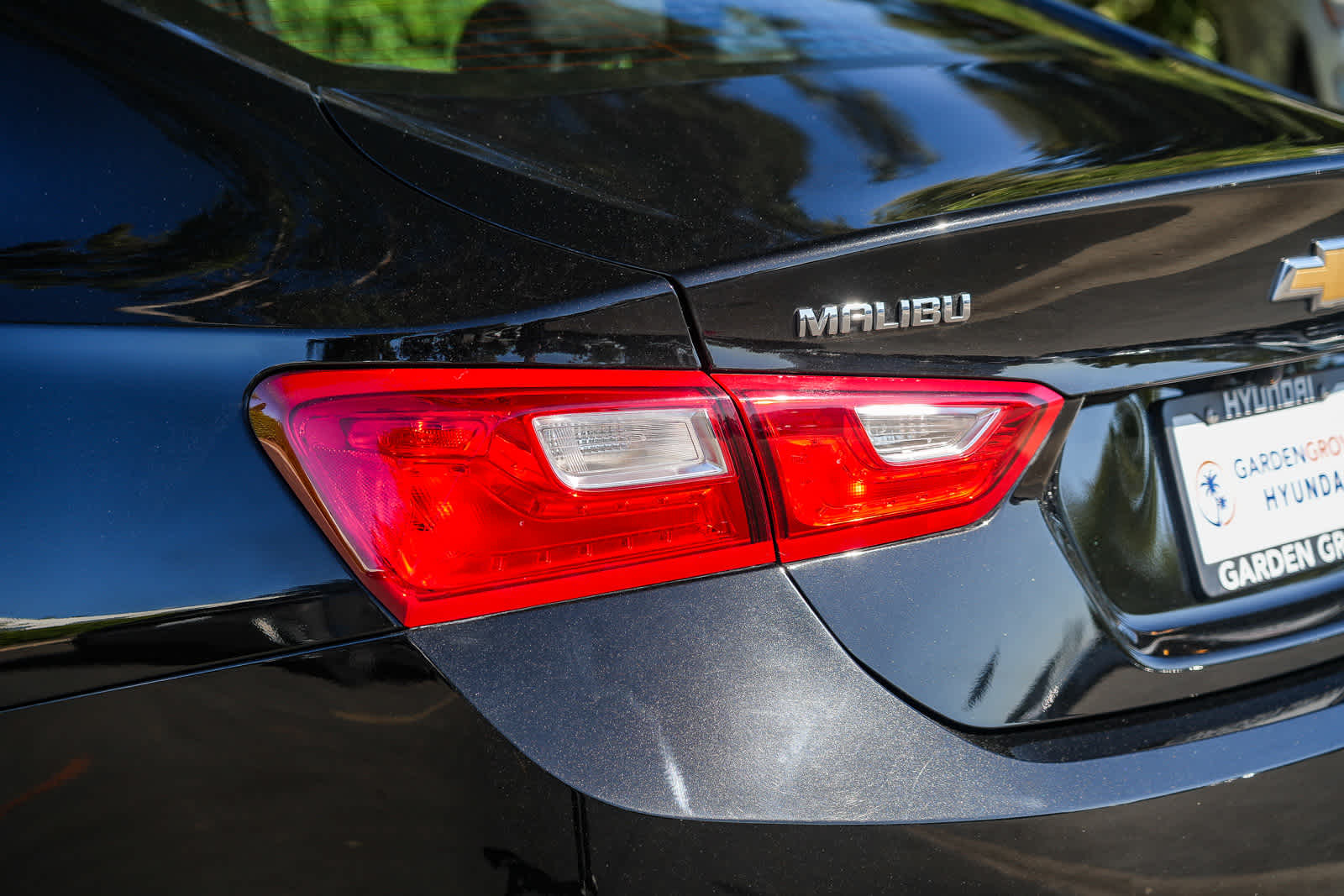 Thumbnail: 2023 Chevrolet Malibu - 8