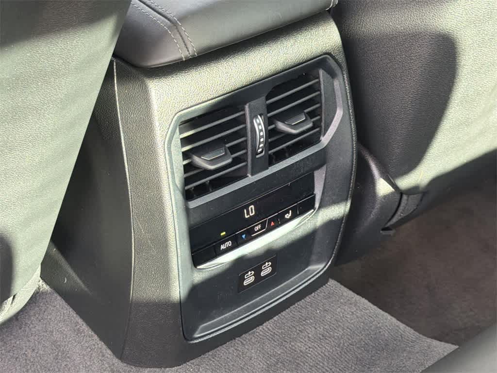 Thumbnail: 2021 BMW M3 - 31