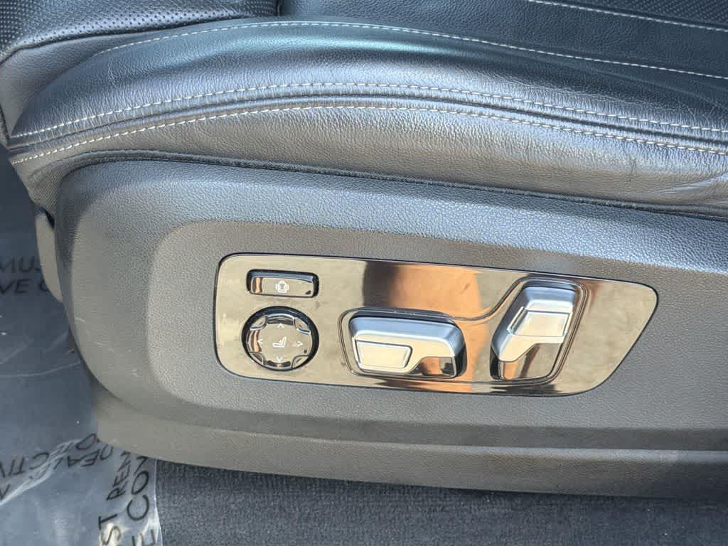 Thumbnail: 2021 BMW M5 - 27