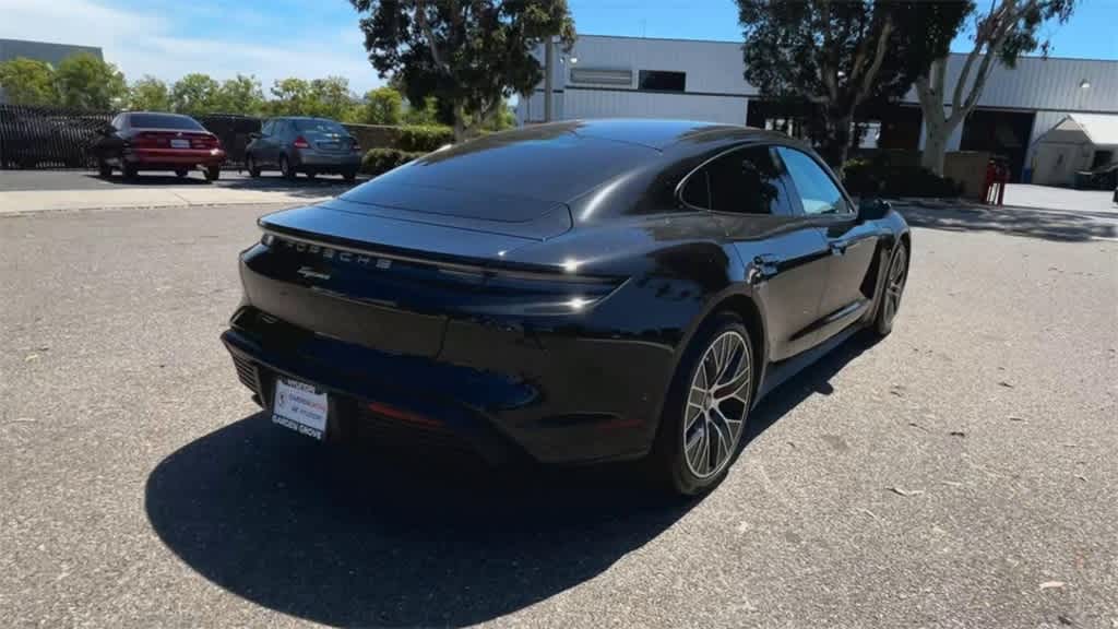 Thumbnail: 2021 Porsche Taycan - 8