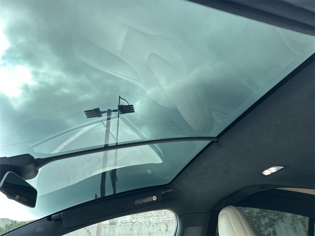 Thumbnail: 2020 Tesla Model X - 11