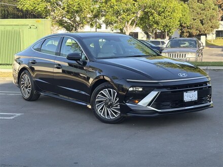 Used Featured 2025 Hyundai Sonata Hybrid SEL Sedan for sale near you in Garden Grove, CA Pre-Owned Featured 2025 Hyundai Sonata Hybrid SEL Sedan for sale near you in Garden Grove, CA