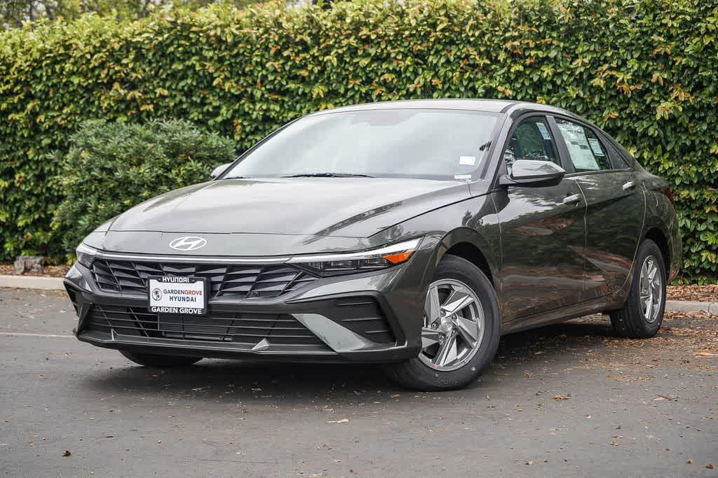Thumbnail: 2026 Hyundai Elantra - 1