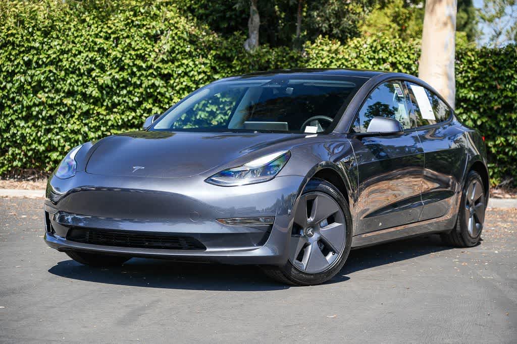 2023 Tesla Model 3 -'s photo