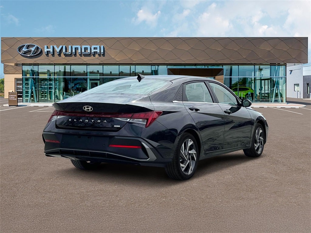 Thumbnail: 2025 Hyundai Elantra - 7