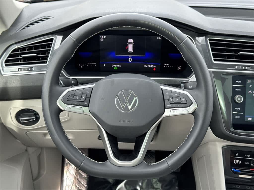 Thumbnail: 2022 Volkswagen Tiguan - 13