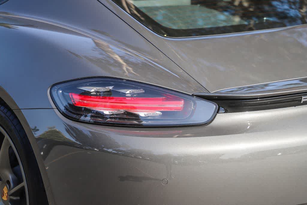 Thumbnail: 2021 Porsche 718 Cayman - 8