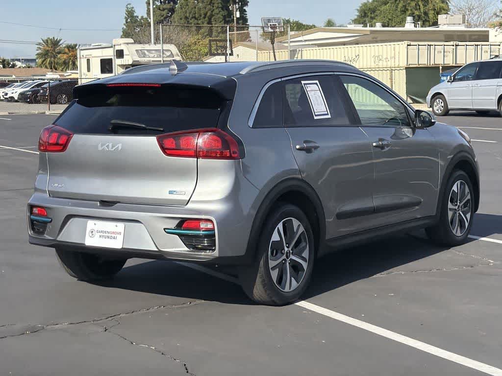 Thumbnail: 2022 Kia Niro - 6