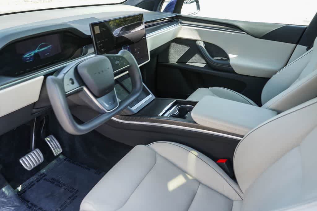 Thumbnail: 2022 Tesla Model X - 18