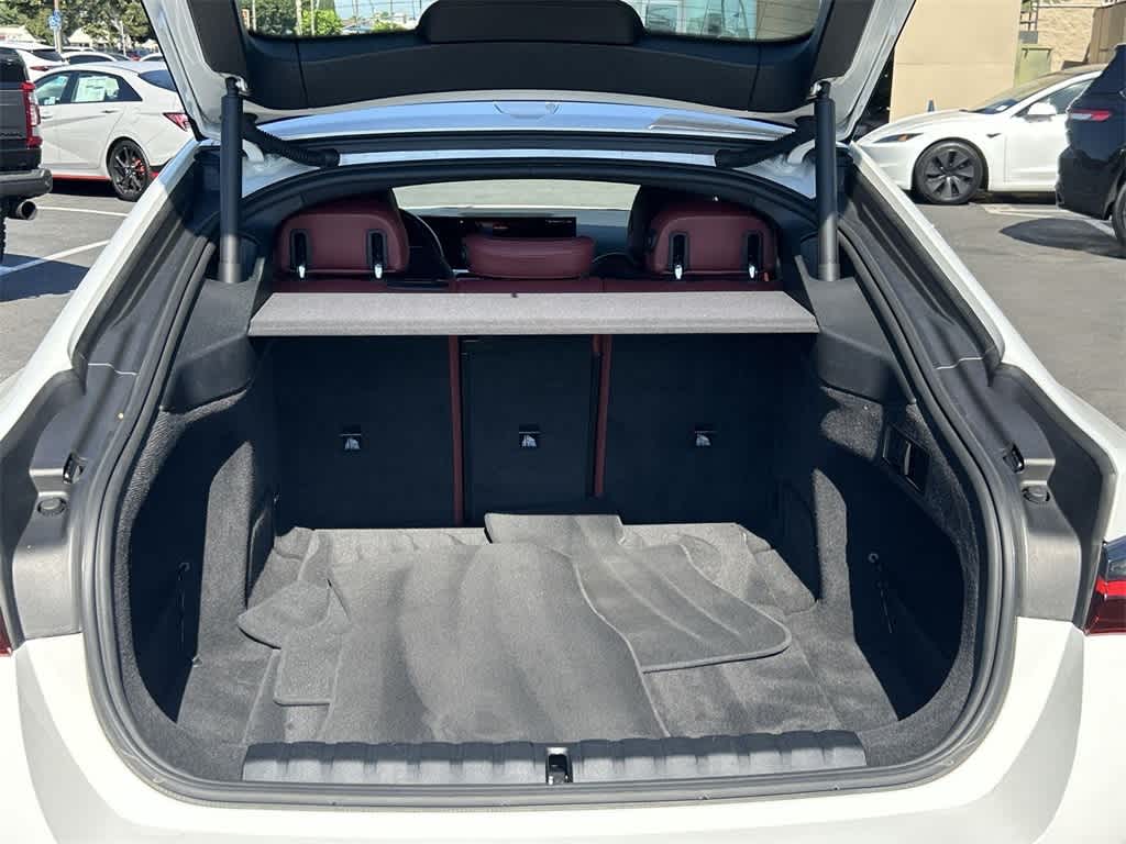 Thumbnail: 2023 BMW i4 - 45