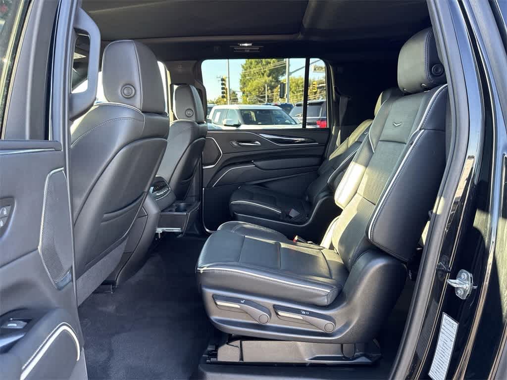 Thumbnail: 2023 Cadillac Escalade - 30