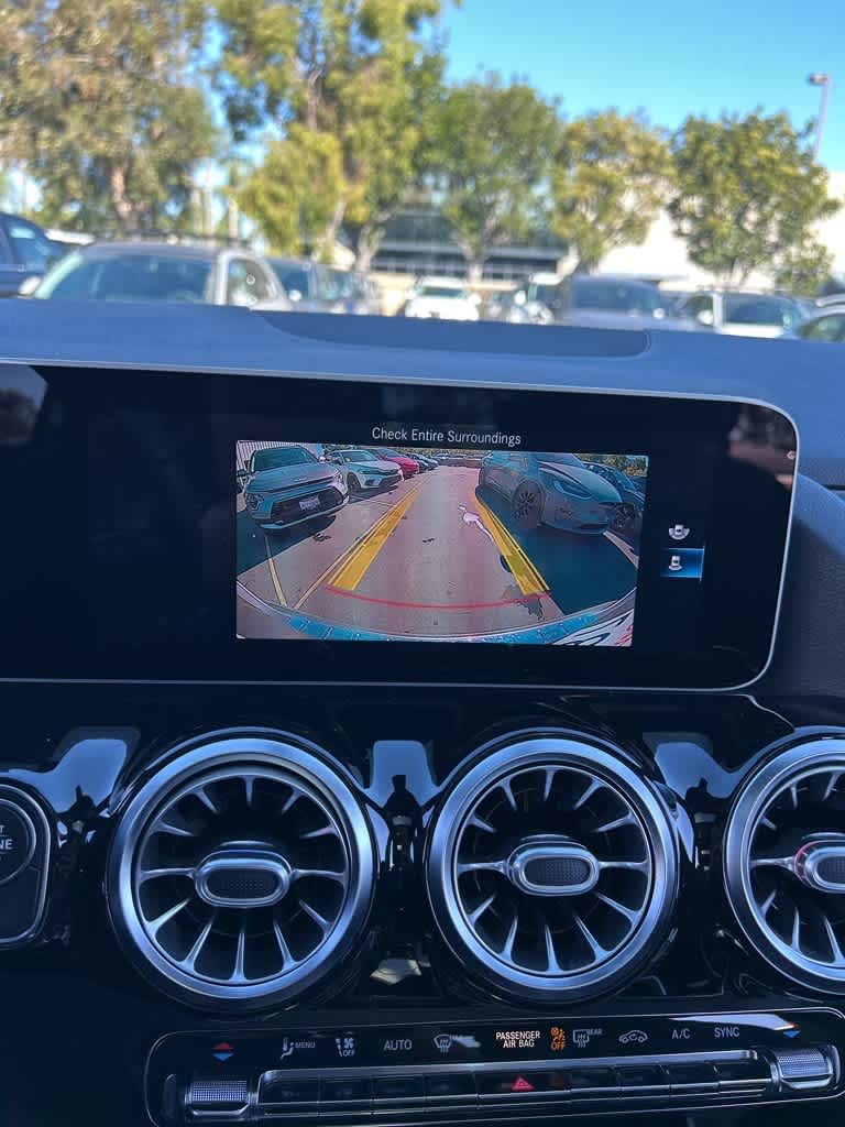 Thumbnail: 2021 Mercedes-Benz GLA - 9