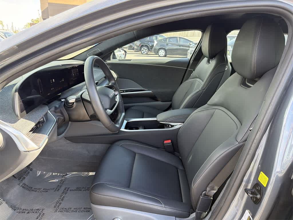 Thumbnail: 2024 Lucid Air - 24