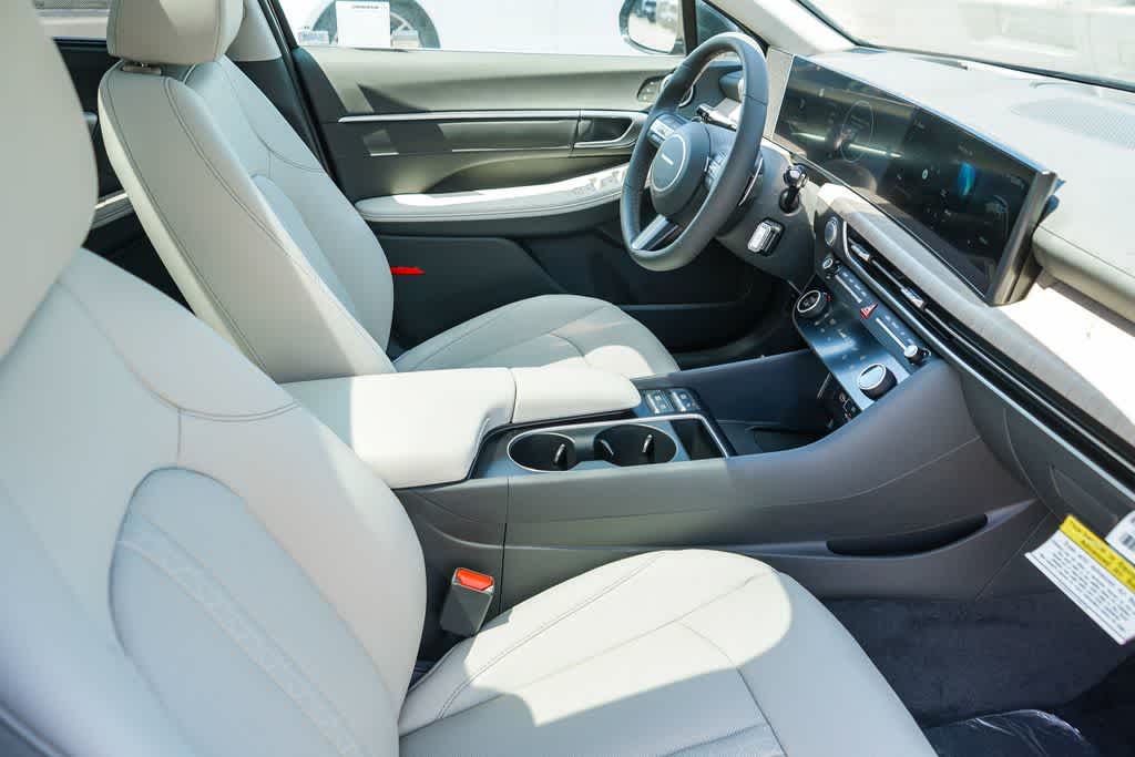 Thumbnail: 2026 Hyundai Sonata - 17