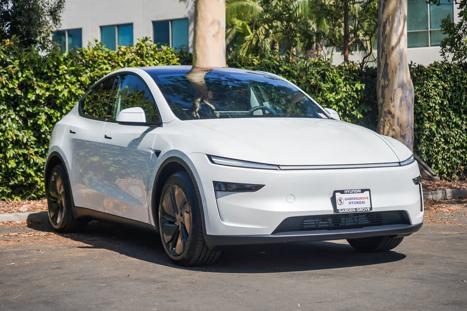 Thumbnail: 2026 Tesla Model Y - 3