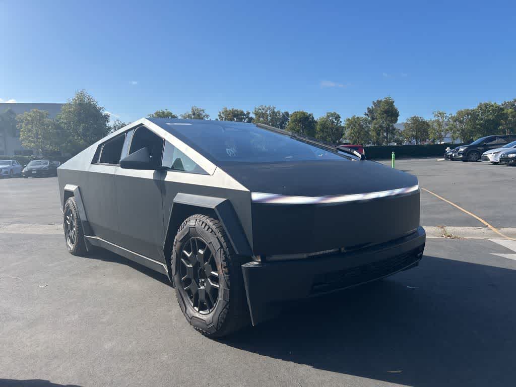 Used 2024 Tesla Cybertruck Base with VIN 7G2CEHEDXRA006535 for sale in Garden Grove, CA