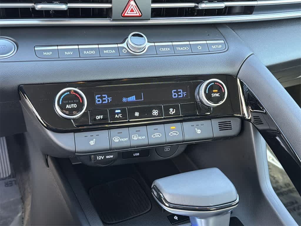 Thumbnail: 2025 Hyundai Elantra - 17