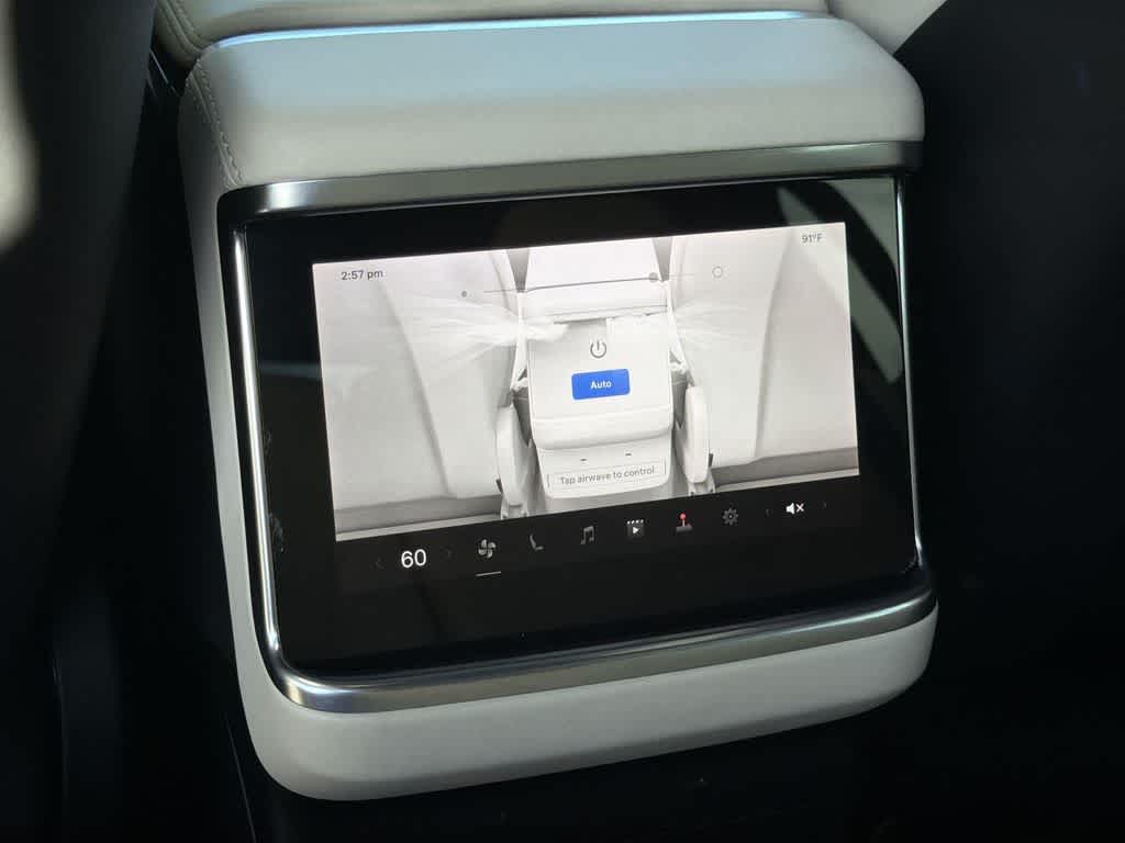 Thumbnail: 2022 Tesla Model X - 26