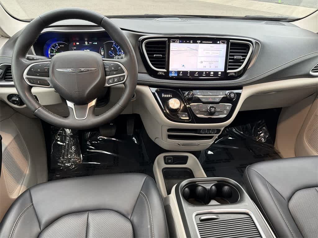 Thumbnail: 2024 Chrysler Pacifica - 11