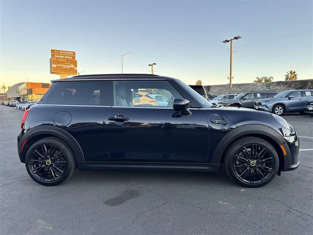 Thumbnail: 2023 MINI Cooper Hardtop - 3