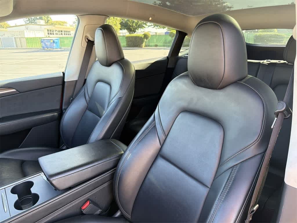 Thumbnail: 2023 Tesla Model Y - 28