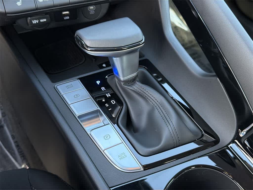 Thumbnail: 2025 Hyundai Elantra - 18