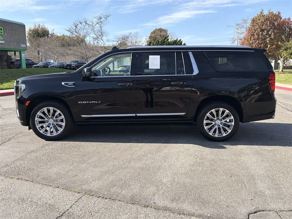 Thumbnail: 2023 GMC Yukon XL - 7