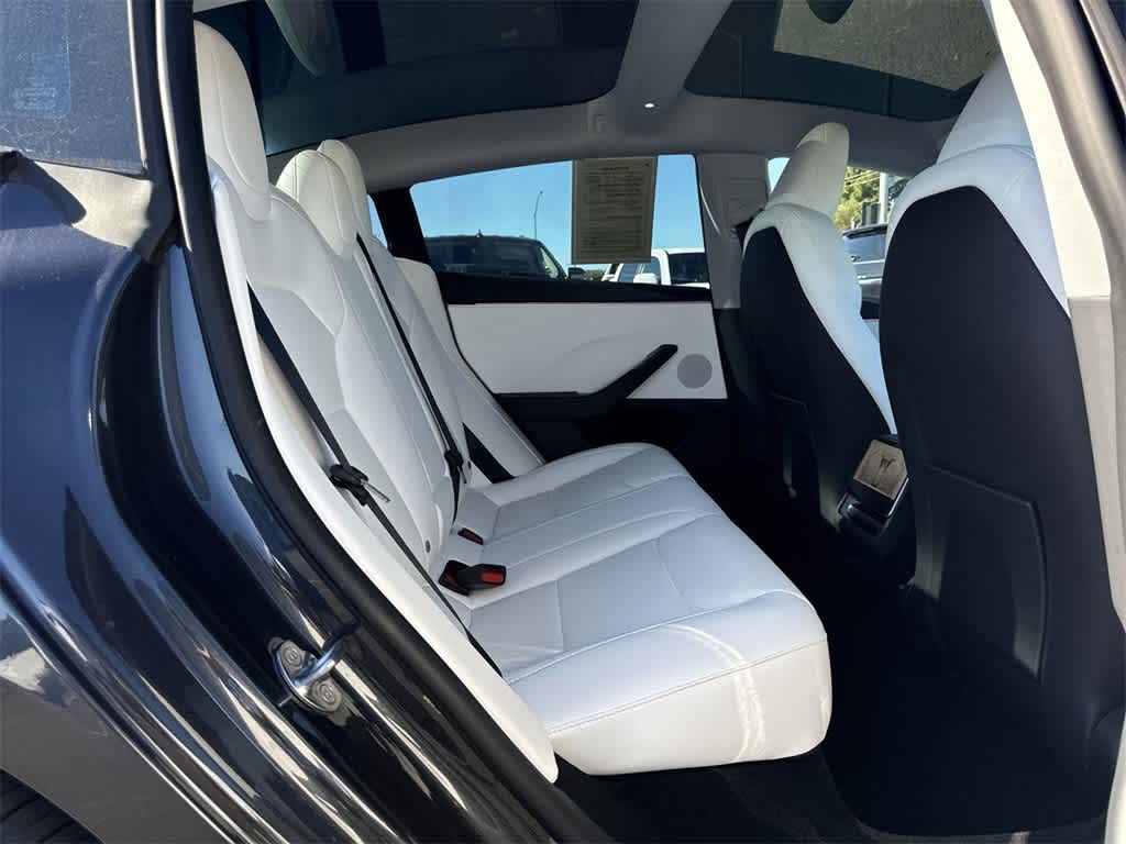 Thumbnail: 2025 Tesla Model 3 - 34