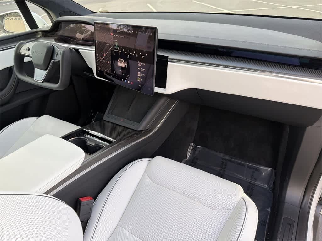 Thumbnail: 2023 Tesla Model X - 44