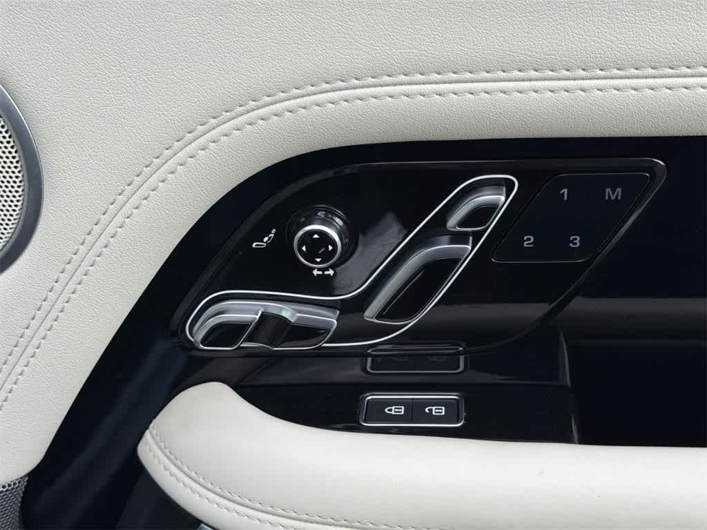 Thumbnail: 2021 Land Rover Range Rover - 42